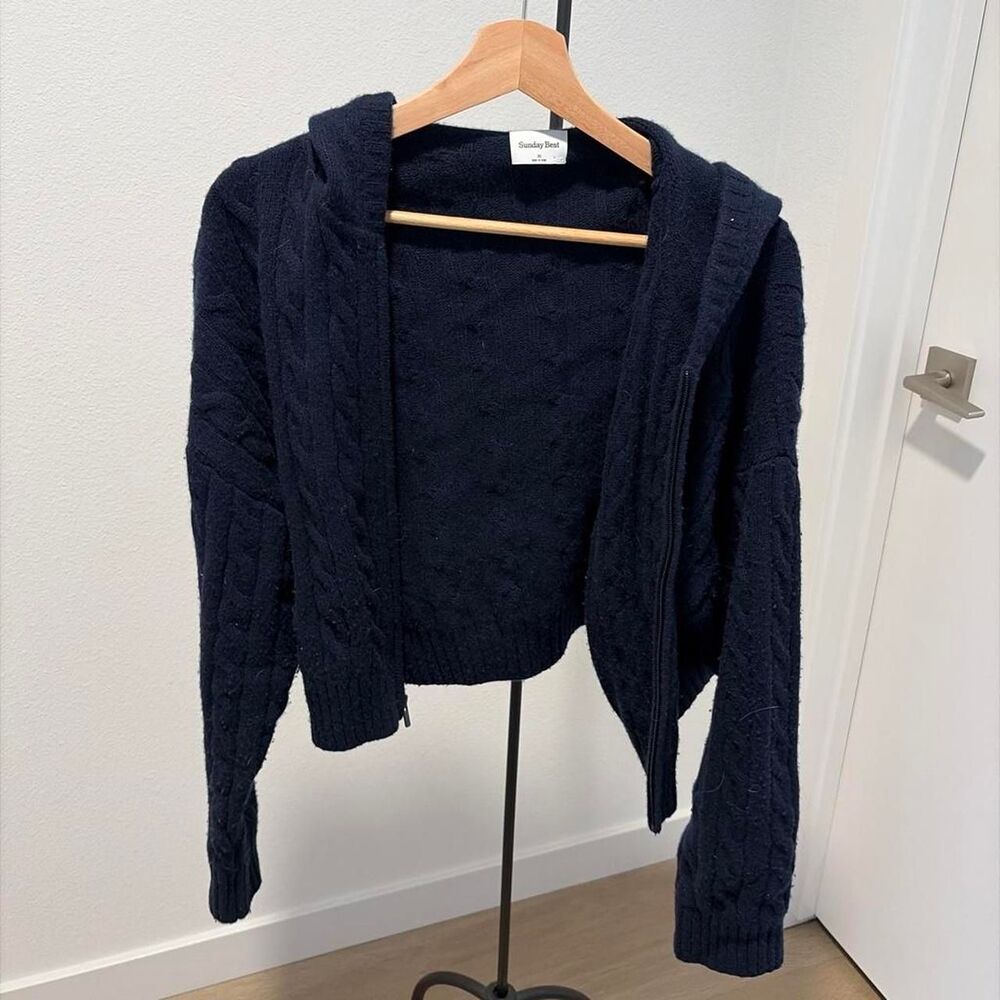 Aritzia Sunday Best Merino Wool Cable Knit Hooded Cropped Sweater Navy
